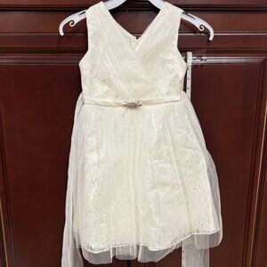 Little girls kids toddler Elegant Cream off white ivory sleeveless Kids Dress